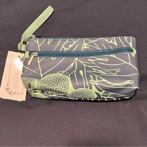 Manaola Zippered Pouch